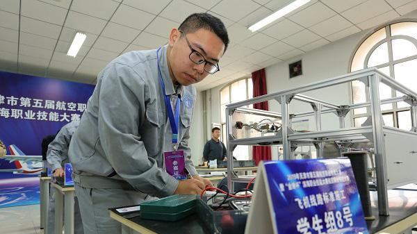 ������ԭ��AGGAME�������� ΪAGGAME��ҵ�����ṩ�˲Ŵ���