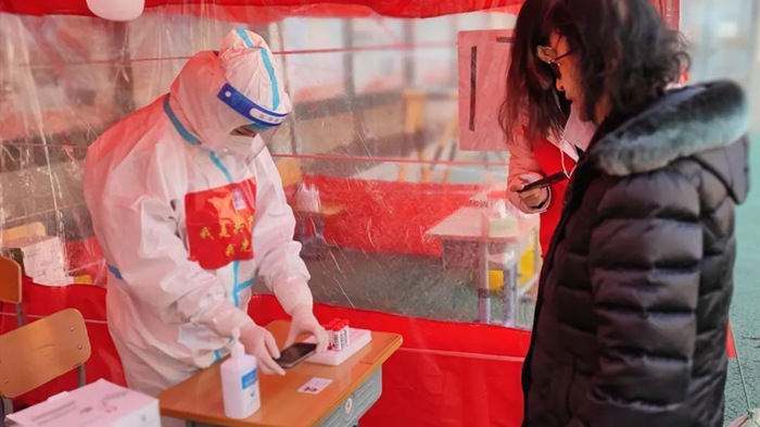 ����Ϊ�� ���߶���  ����AGGAME��ҵ�������ж�